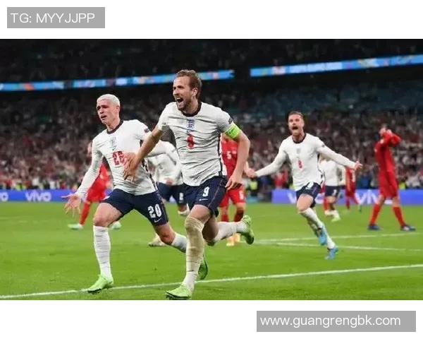 全球足球最新排名揭晓各国球队实力对比分析与展望